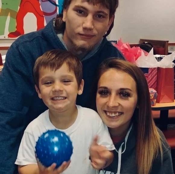 Meet your Posher, Shannon - Picture 1 of 1